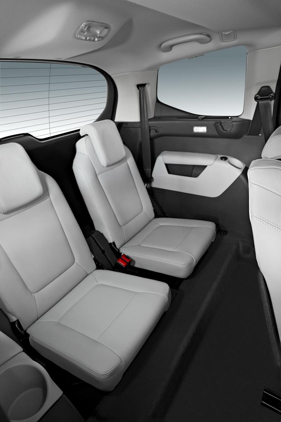  Peugeot 5008 2009 года  (фото 86 из 122)